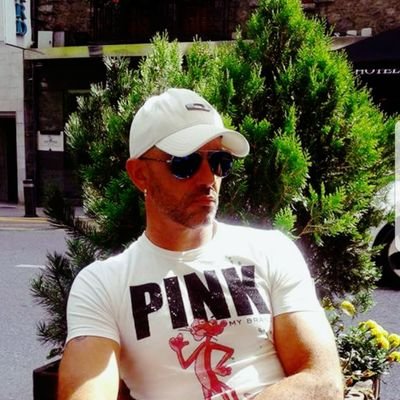 davidvegafdez's profile picture. 