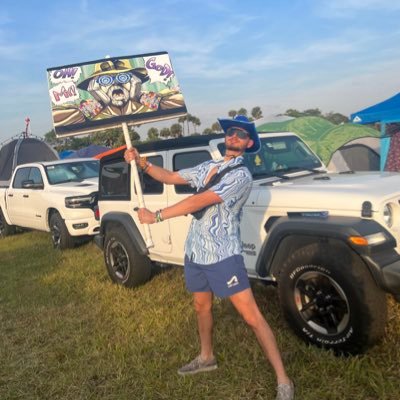 Pappas_Fritas17's profile picture. Chillin and Vibing, Vibing and Chilling