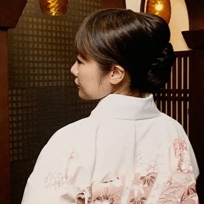 【準備中】次に再開するタイミングでSNSなど含めて表に出ていく予定です!/4児母/霊媒体質/祈りで人生の困難突破/霊能開花は独学。20代で祈りにより霊視ができるようになり、30代でチャネリング、リーディングができるように。40代で浄霊方法を習得。いつもご縁をいただきありがとうございます☺️