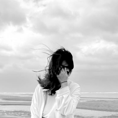 31y普通的色氣女子/ 火鍋教教主 /2025年拍出5張喜歡的照片/2025瘦到4開頭/2025 啟動side project #月釀碟片推廣大使