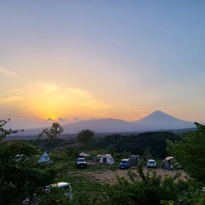 ファミリーキャンプ2年目🏕ゆるキャン△からキャンプ沼にハマる。ファミキャン中心ソロキャン興味あり。オシャレキャンプしたいけど程遠い重量級。
TENKU CAMP BASE 奥武蔵で開拓お手伝い中