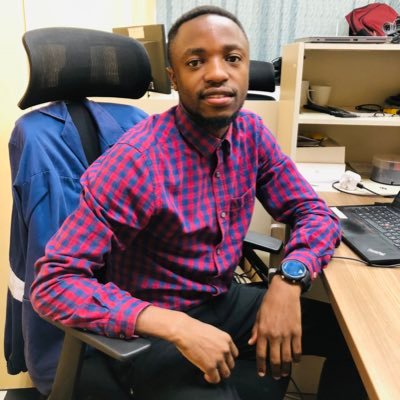 NjobvuBwengo's profile picture. The will to keep on moving, and find happiness at the same time joke around to keep the smile 😊at the end of the day it’s just life and it’s mysterious nature.