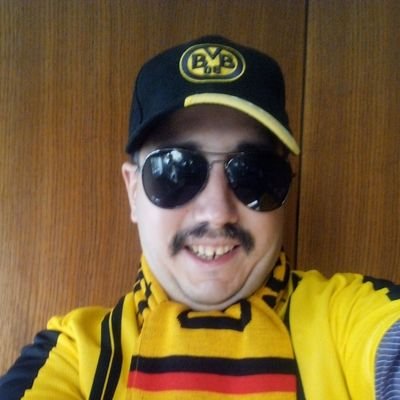 😎Das Bin ich⚽💛BVB Chris⚽💛Stolzer BVB Fan aus Wien⚽💛Borussia Dortmund mein Fußballclub⚽💛🍴Hobby Koch🍴Küchen Profi 🎼Mag Schlager Musik👫Freunde Treffen😄🐞