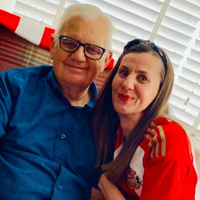 Mamma 👦🏻👦🏻👧🏼🐶 Wife, daughter, sister & friend - lifelong Sunderland A.F.C. supporter 🔴⚪️⚽️🐈‍⬛