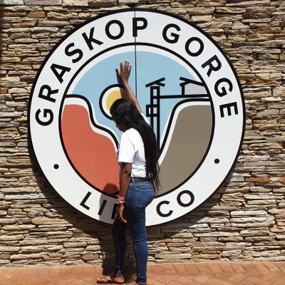 @LesegowaAz