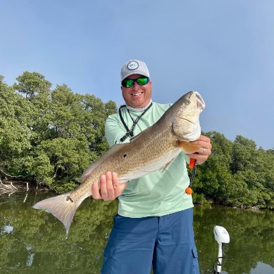 USCG Captain Chris Miller, Florida’s best inshore fishing charter & guide service along the gulf coast of Tampa Bay. Book your epic trip today. (352) 403-1668