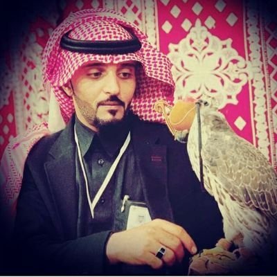 أتصفح الناس كالكتب أتوقف عند الأجمل وأتجاهل السخيف .