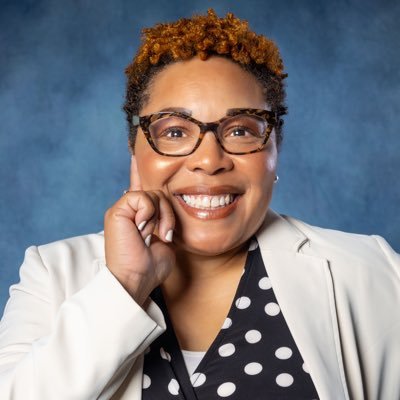 PerrinEdwina's profile picture. 🎓Ed. D. 💼CEO 🏆Bestselling Author 🙏🏽Intercessor 🌍Global Ministry 💻Christian Curriculum Developer 👩🏽‍⚖️💒#thereisaword #getready