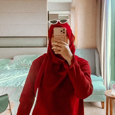 ftnraqlhramli's profile picture. 