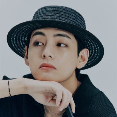 thvphotos's profile picture. #김태형 all about taetae ♡︎ missing taehyung 24/7