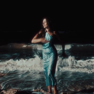 sistirmusic's profile picture. Irish artist ✨ touch wood EP out June 16th ✨ Link in BIO👁