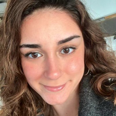 mina_umuter's profile picture. 