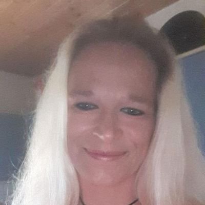 absoluter Familien Mensch ❤️ Glücklich verheiratet 🥰
Nur politisch interessiert.
Die Grüne Politik muss weg!!!Nur noch AFD💙