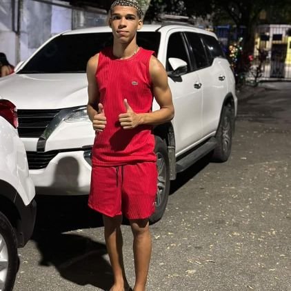 Jogador do AmsterdãFC⚽🦁🧡🖤
@vascodagama,
Little Hair😎