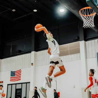 starks_gri16469's profile picture. 