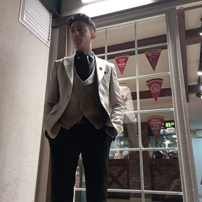 AhmetBildi1's profile image