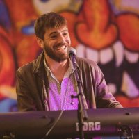 AJ Holmes 🦦 (@ajholmesmusic) 's Twitter Profile