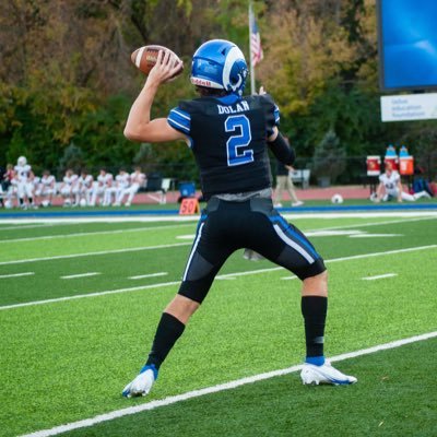 Ladue ‘24 6’3 205 QB beaudolan0@gmail.com GPA: 3.85 4 year varsity starter 314-931-6005