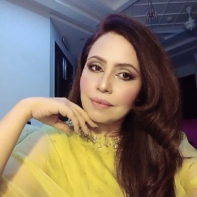 mahrukhagha's profile picture. 