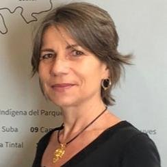 Periodista, vegetariana, animalista, escritora de @IconoEditorial y @FauvesE; Maestría 2 Instituto de Estudios 
Avanzados de América latina - IHEAL
Mécréante