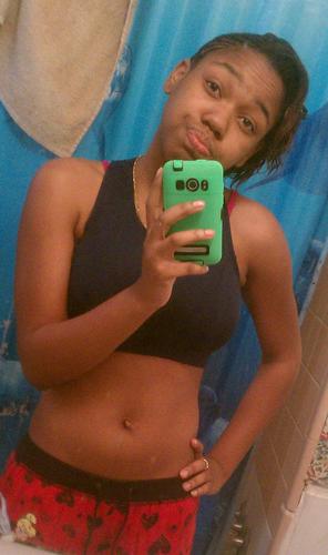 My Name Is Above Iam In Relationship Iam 17 Yrs Young I Hate The School I Go Too .! I Love Doing Me 3 Follow Me I Will Back .!