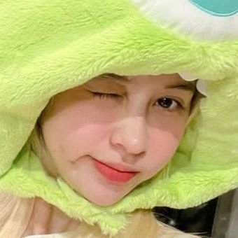 2004🇱🇦 #Hannah4eve เมน แฮนนี่💖 ซัพพอร์ตยูเสมอและ รัก U ในตัวตนที่เป็น U จริงๆ @Hannahrsb🥀🐍 (ช่วงนี้ครั่งรักคนนี้ #PEEMWASU 🤍)