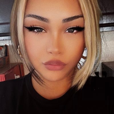 silvaceecee7's profile picture. 