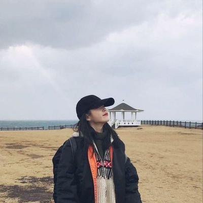 imelld_priynti's profile picture. .