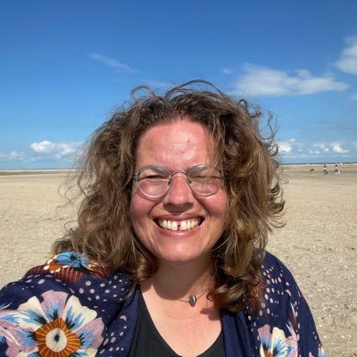 yvowel's profile picture. Mediator | Mantelzorger ❤️