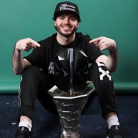 Zach Vandivier (@imvandii) 's Twitter Profile
