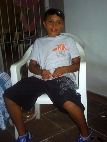 Aquele que suα filhα tentα pegα e seu filho tentα imitαr Abααixo dє Deus ,E αcimα dos trouxαs. ;)