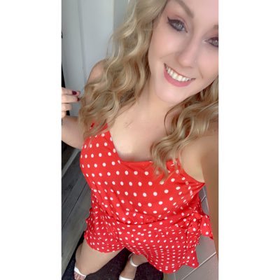 x_louize_x's profile picture. Dance/Zumba/Cheer Coach/Choreographer - @major_dance Dancer for #SDZAcademy