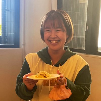 ほとんどX開かないです/食べることと寝ることが好きです/クレープとともに生きてます/バリアフリーな食フェス開きます(2025.3.9/鳥取駅前近くにて)/鳥取大学地域学部4年
