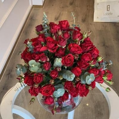 تتشابه الحروف وتتنوع الكلمات، وتجتمع في أصدقها وألطفها فتكون جميلة تحمل الود وتنبذ الحقد 🌿