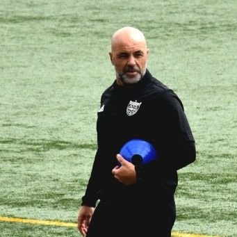 ⚽️ Entrenador UEFA PRO 
⚽️ Director Metodológico de Fútbol
⚽️ Director Deportivo @cfarouteda
⚽️ Árbitro aficionado @Valldor7