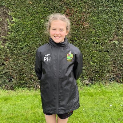 Mum to Poppy who is rugby mad! Currently playing on Waterhead Warriors U10s “boys” team and Bradford Salem Union team! Dreams of playing for England 💚❤️🖤
