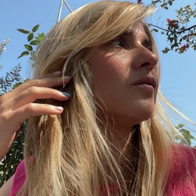 elifemel310322 Profile Picture
