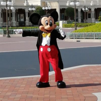 ファンダフル会員　ストア会員　陸派　
　
ディズニーに人生捧げてます＆ディズニーのおかげで生きてますwww🏰🌋🍿

ピーターパン、メリー・ポピンズ、不思議の国のアリス…もちろんミキミニ💕　
　　　　　　　　　　　　　　　　　　ディズニーが大好きです✨