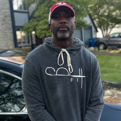 Director, Soul Foundation |Co-Owner SoulFit Apparel | /G\ |Father of 3 | |Ref|Protector | Provider | Servant | https://t.co/CrZk6m6fRn
