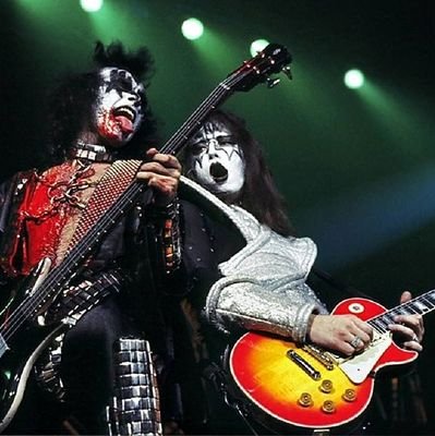 #KissFan⚡
PaulStanley⭐
GeneSimmons😈
AceFrehley🚀
PeterCriss🐱
LoveGunEra🤟