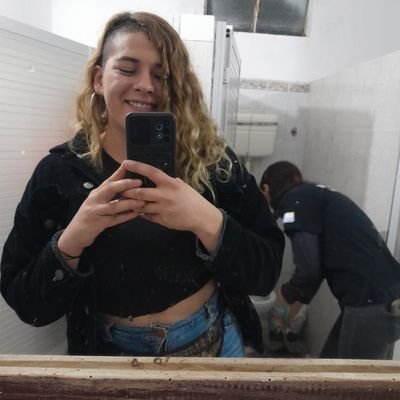 gemsuarez23's profile picture. Una loca