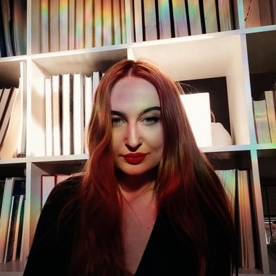 Mrnjau123_'s profile picture. gluing flowers to my retinas,
stiching sunsets to my ribcage