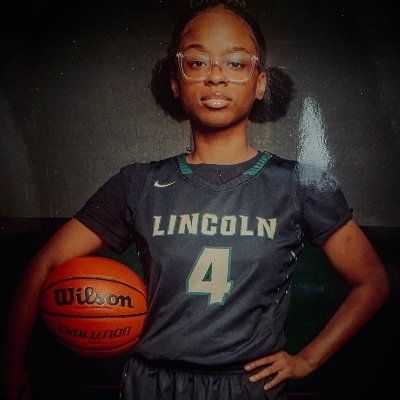 5’5 - 134lbs | co 2024 girls varsity basketball- PG/SG/SF | Lincoln High School | 3.7 unweighted/ 4.0 weighted gpa