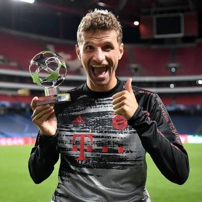 Other Account: https://t.co/uRwOFAvSa0

Massive Bayern and Germany fan for Football, Thomas Müller is the GOAT and I won't hear otherwise.