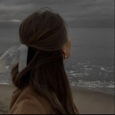 كن اغنيه فالاغاني لا تموت 🎶.