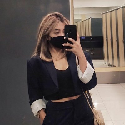 chrmainemae's profile picture. Former allegedly gifted child, now uninspired unmotivated extremely tired all the time adult. Also, if u knew me last year & anytime before that, no you didn’t.
