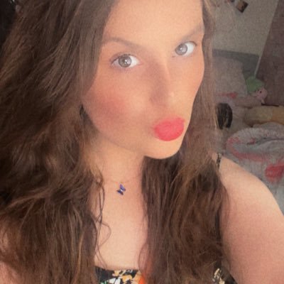 Journalist/ photographer for Britain’s best community newspaper @Scottie_Press 📝. Words in: the Echo, COLC. Also being a trendy special needs teacher📚🤓.