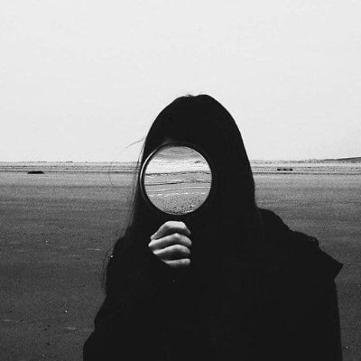 ElasticLies's profile picture. 