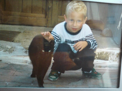 EigenVictor's profile picture. 