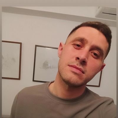 TVZFF64D8SqU6wr's profile picture. 